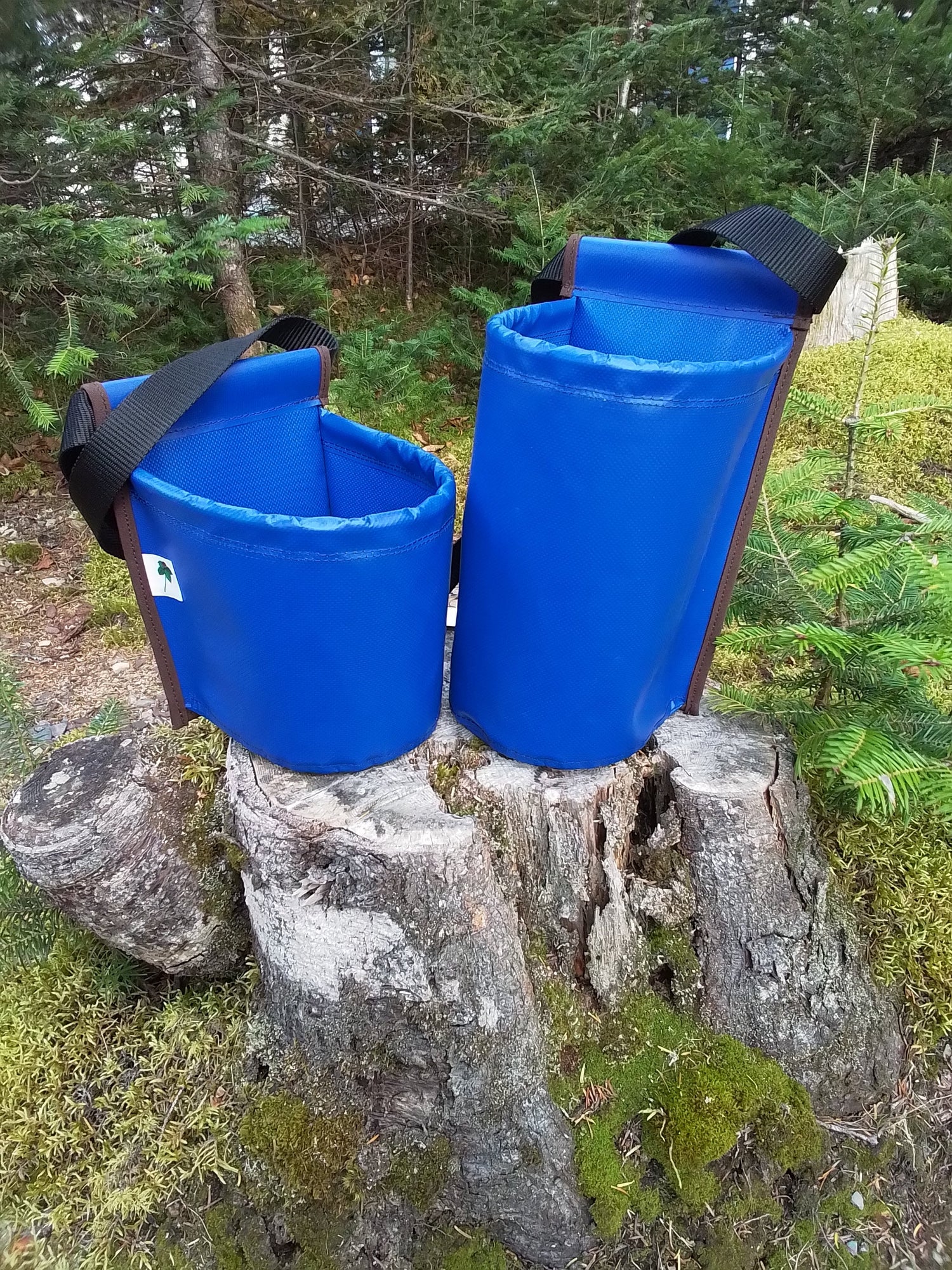 THE BERRY PICKER BAG